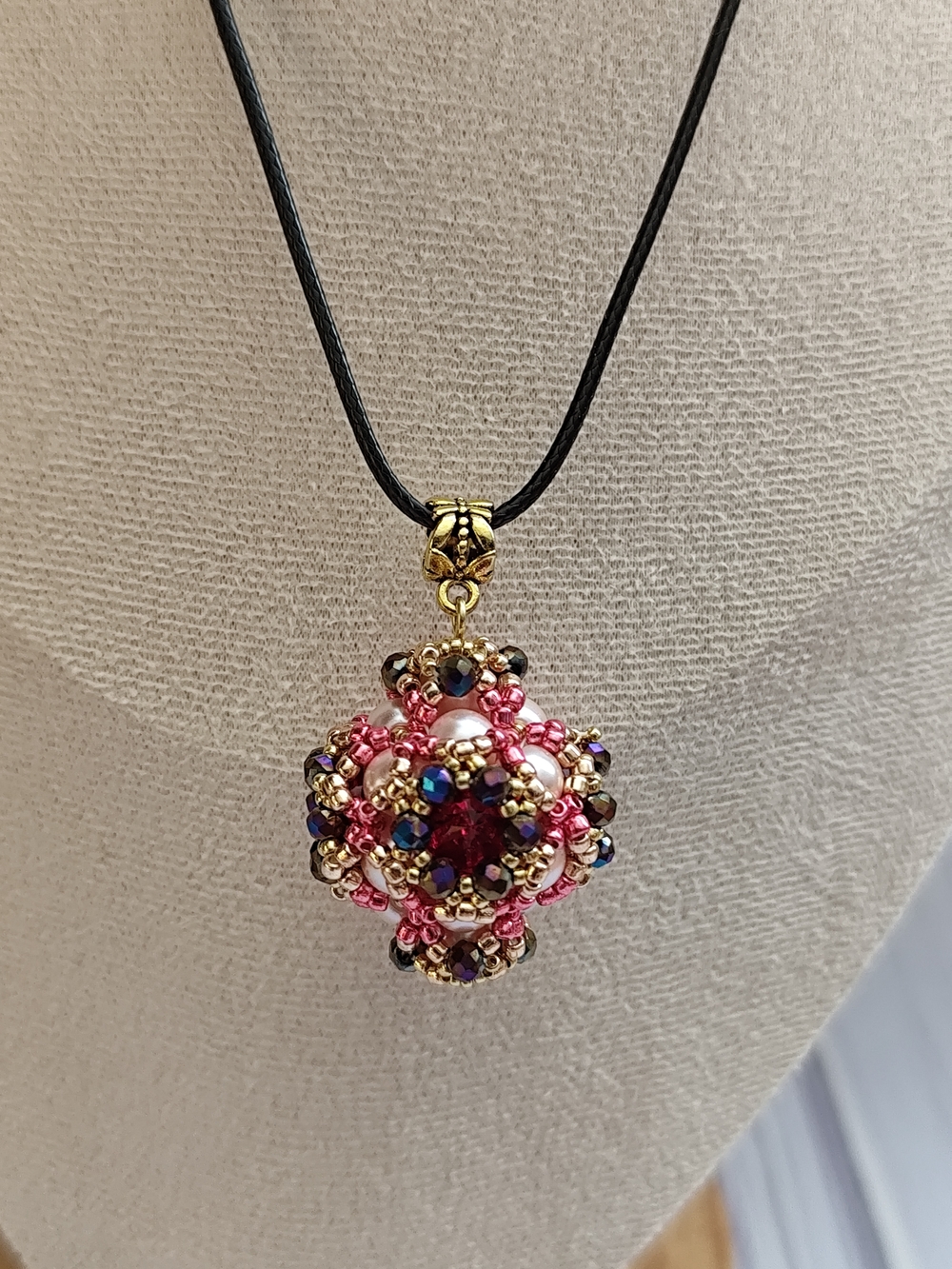 Handmade Pink and Gold Crystal Bead Pendant Necklace - Picture 1 of 8